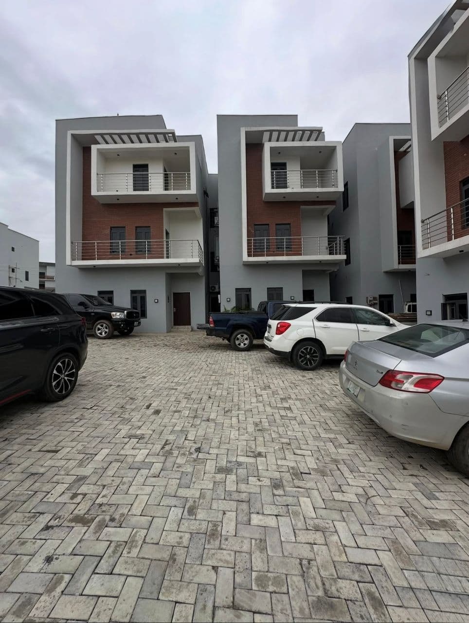 4-Bedroom Terrace Duplex + BQ, photo 1